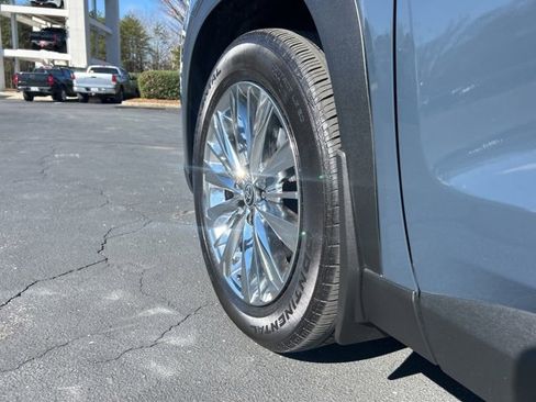 Used 2024 Toyota Grand Highlander Platinum image 11