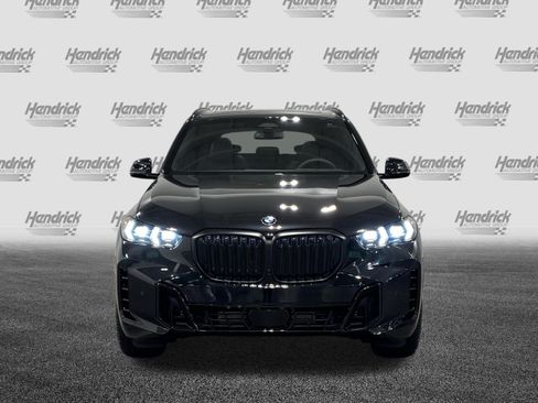 New 2026 BMW X5 xDrive40i w/ M Sport Package AWD/4WD image 2