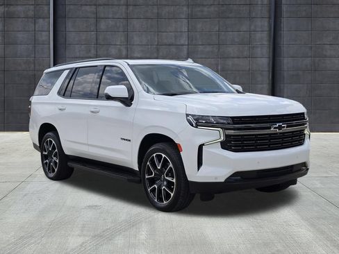 Used 2022 Chevrolet Tahoe RST w/ Luxury Package AWD/4WD image 3
