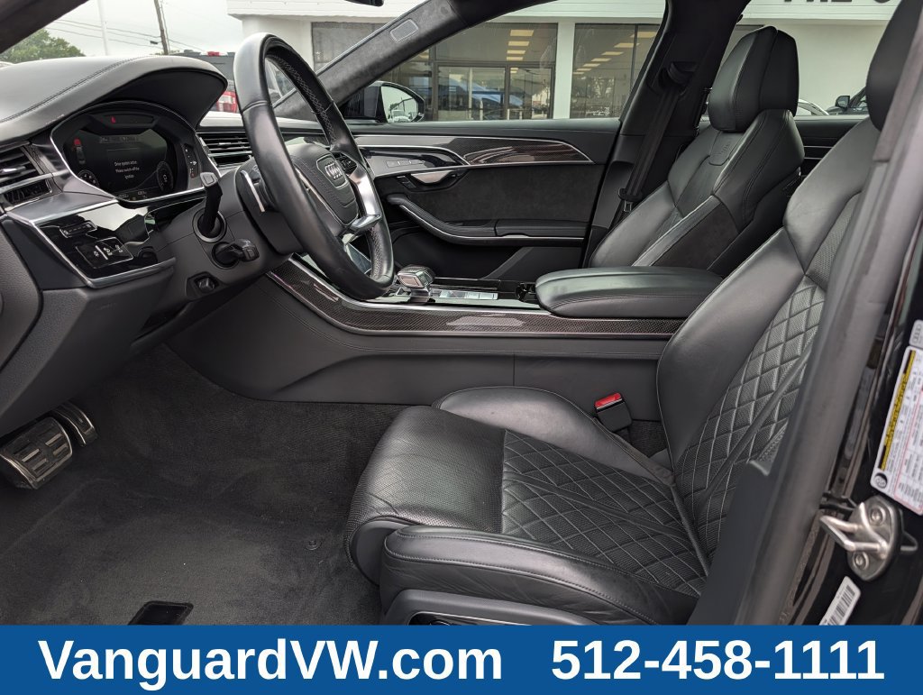 Used 2021 Audi S8 L w/ S8 Executive Package AWD/4WD image 26