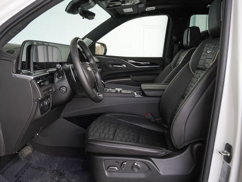 Used 2023 Cadillac Escalade V AWD/4WD image 47