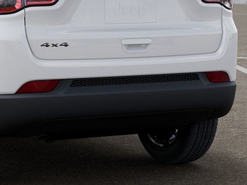 New 2026 Jeep Compass Latitude AWD/4WD image 13