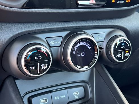 New 2025 Hyundai Venue SEL image 20