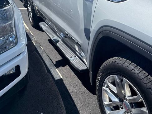 Used 2019 GMC Sierra 1500 SLT w/ SLT Premium Package AWD/4WD image 5