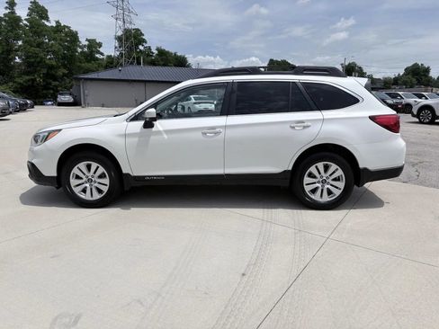 Used 2016 Subaru Outback 2.5i Premium AWD/4WD image 6