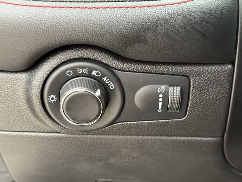 Used 2024 Dodge Durango GT image 25