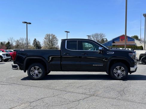 New 2026 GMC Sierra 1500 SLE AWD/4WD image 3