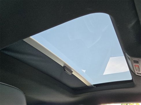 Used 2023 Volkswagen Arteon SEL image 19