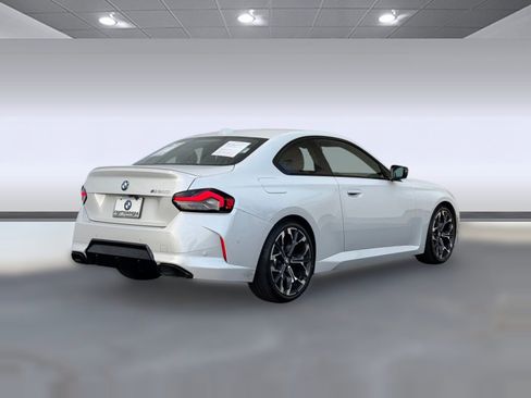 Used 2025 BMW M240i Coupe image 8