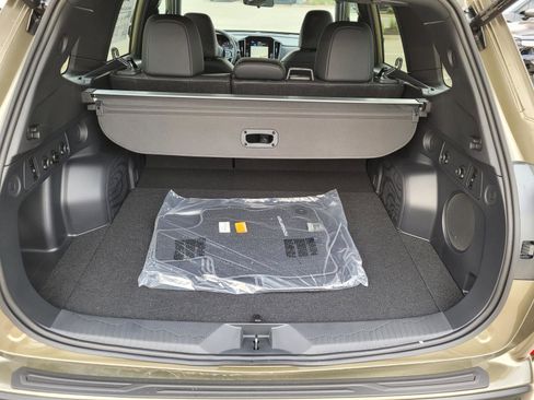 Used 2026 Subaru Forester Limited image 18