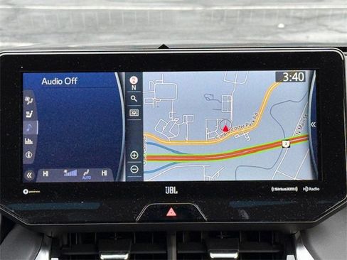 Used 2022 Toyota Venza XLE image 20