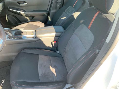 Used 2024 Nissan Sentra SR FWD image 18