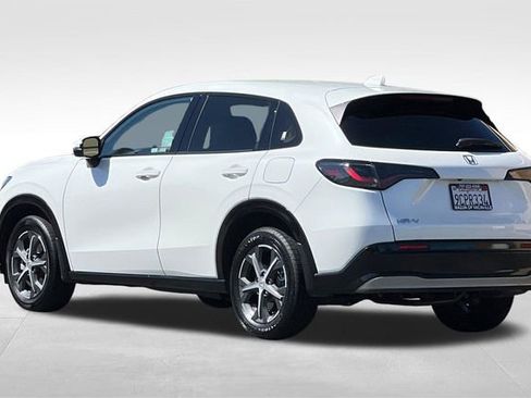 Used 2023 Honda HR-V EX-L image 6
