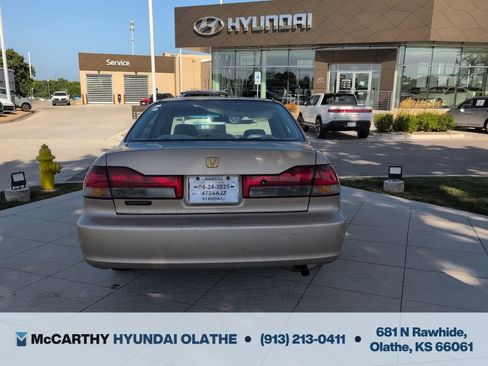 Used 2001 Honda Accord EX image 12