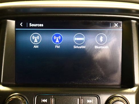 Used 2022 Chevrolet Colorado LT w/ Safety Package image 28