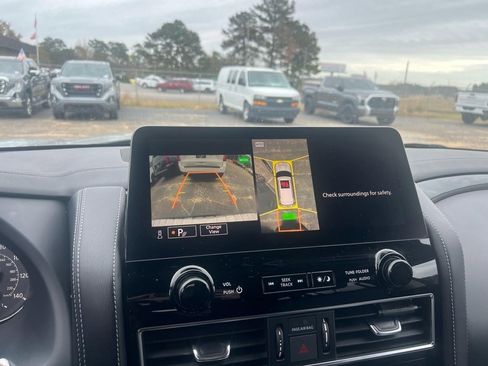 Used 2022 INFINITI QX80 Luxe image 21