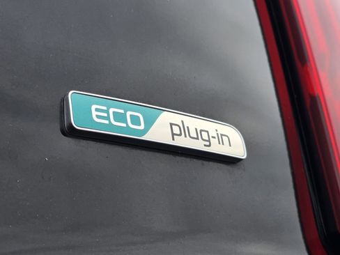 Used 2022 Kia Sorento SX Prestige image 26