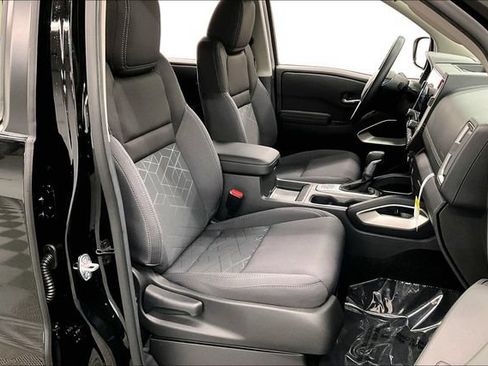 New 2026 Nissan Frontier SV w/ Tow Package AWD/4WD image 38