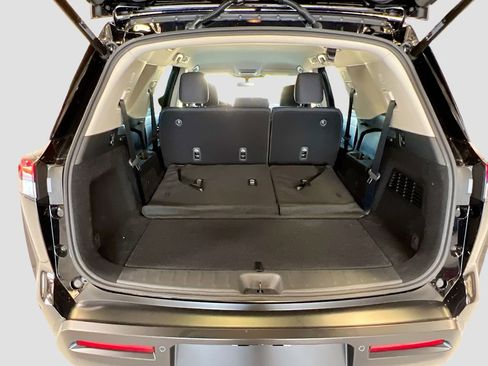 New 2026 Nissan Pathfinder SV FWD image 24