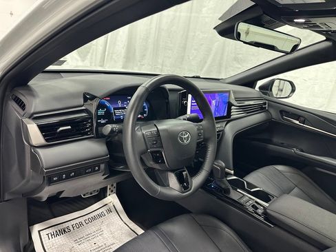 Used 2026 Toyota Camry XSE FWD image 15