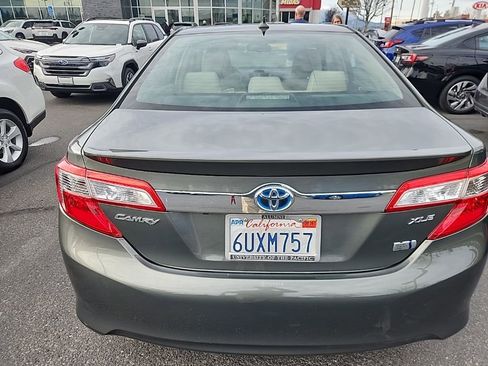 Used 2012 Toyota Camry LE image 6