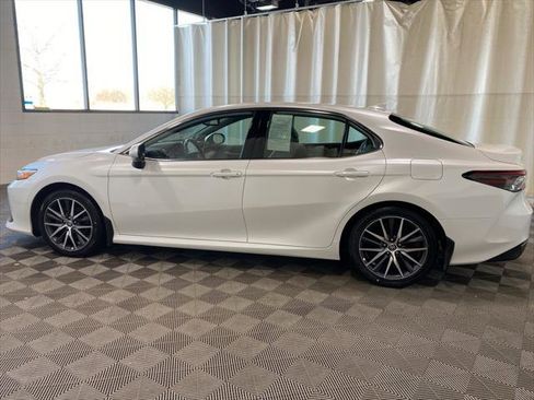 Certified 2023 Toyota Camry XLE image 4