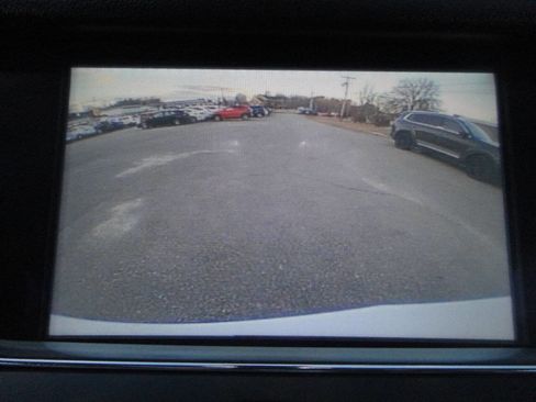 Used 2018 Cadillac XT5 Luxury w/ Driver Awareness Package image 9