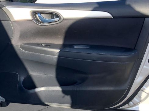 Used 2019 Nissan Sentra S FWD image 21