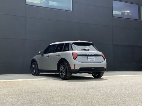 New 2026 MINI Cooper S FWD image 15
