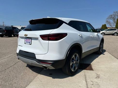 Used 2025 Chevrolet Blazer LT image 5