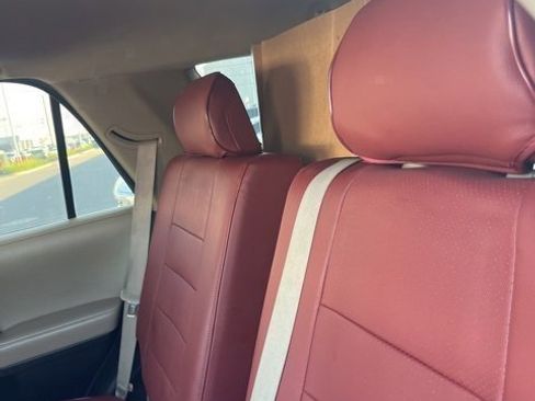 Used 2014 Toyota 4Runner SR5 image 9