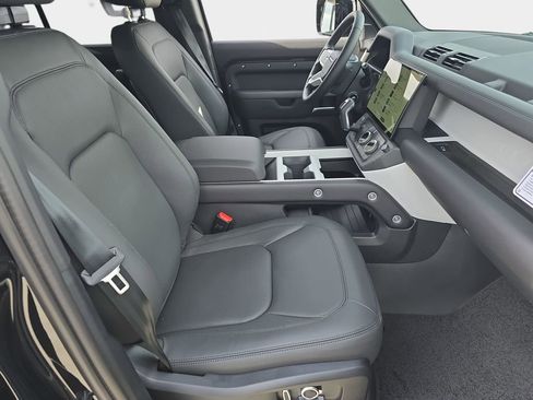 New 2026 Land Rover Defender 130 S image 10