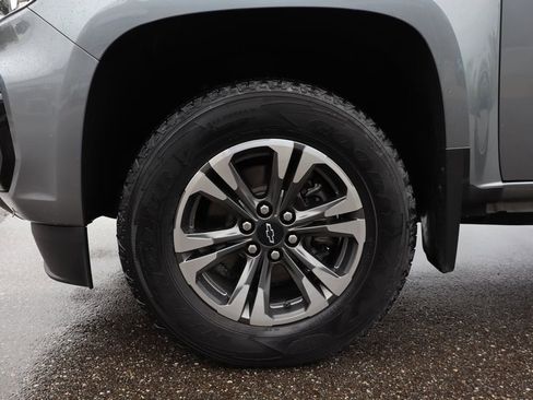 Used 2022 Chevrolet Colorado Z71 w/ Safety Package AWD/4WD image 28
