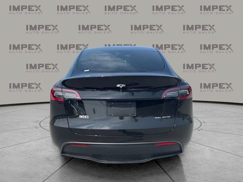 Used 2023 Tesla Model Y Long Range AWD/4WD image 4