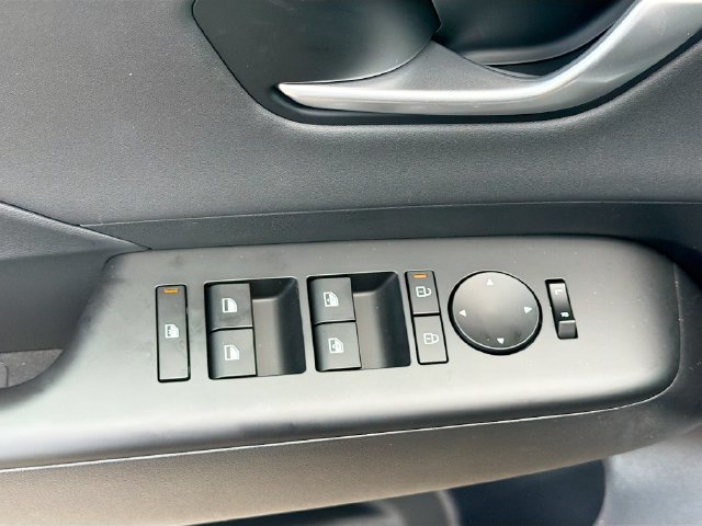 New 2026 Hyundai Kona Limited FWD image 17