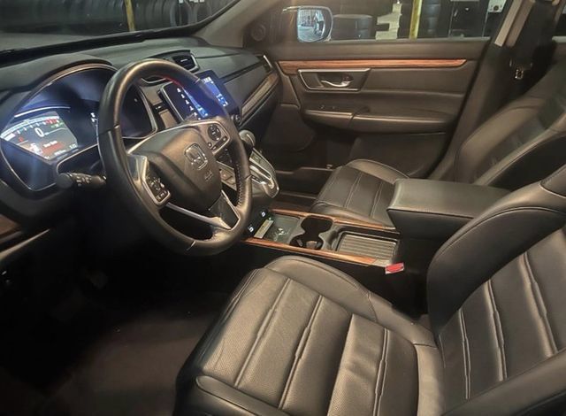 Used 2022 Honda CR-V Touring image 4