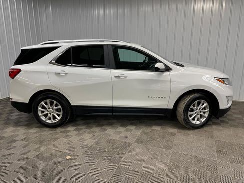 Used 2021 Chevrolet Equinox LT image 2