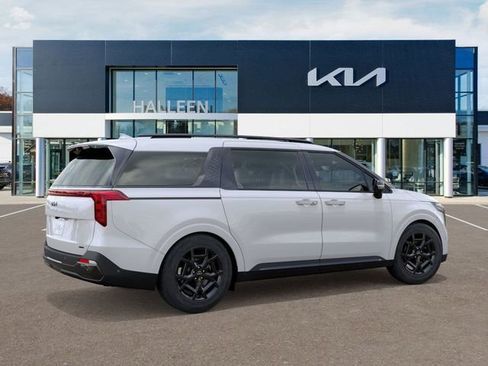 New 2026 Kia Carnival SX w/ SX Dark Edition Package FWD image 6
