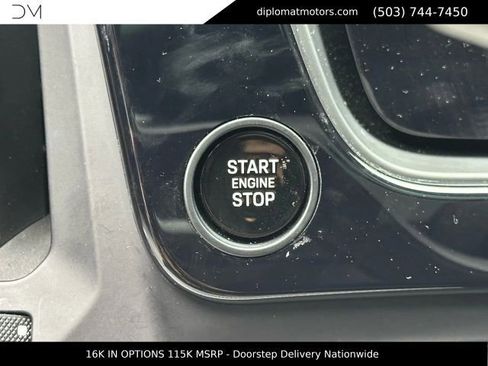 Used 2025 Porsche Cayenne E-Hybrid AWD/4WD image 32