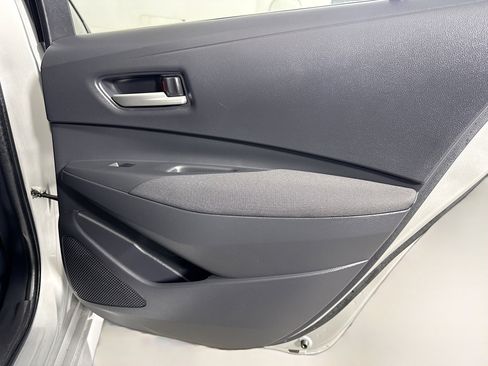 Used 2021 Toyota Corolla LE image 27