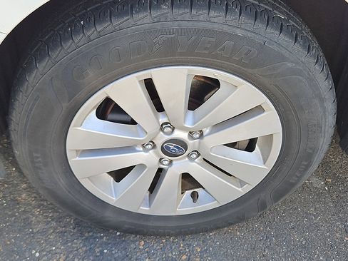 Used 2018 Subaru Outback 2.5i AWD/4WD image 4