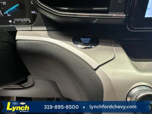 Used 2024 Ford Explorer XLT w/ Equipment Group 202A AWD/4WD image 17