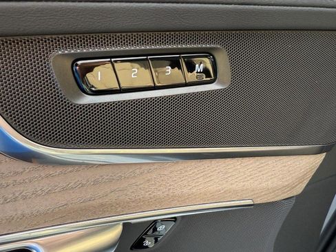 New 2026 Volvo XC90 B5 Core image 10