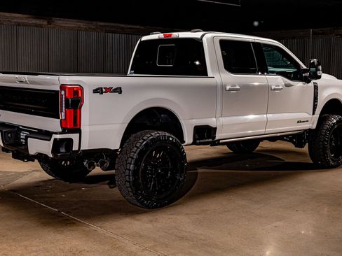 Used 2026 Ford F250 Platinum image 10