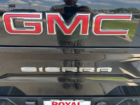 Used 2022 GMC Sierra 1500 AT4 w/ AT4 Premium Package AWD/4WD image 31
