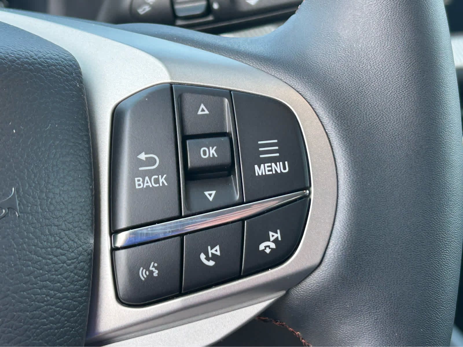 New 2026 Ford Explorer Active w/ Active Comfort Package AWD/4WD image 21
