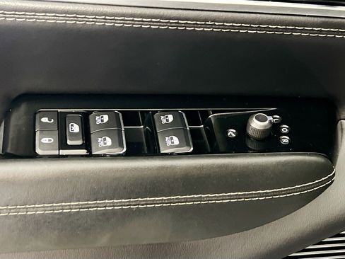 Used 2022 Jeep Grand Wagoneer Series II image 16