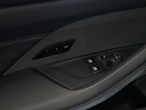 Used 2023 BMW M4 Competition w/ M Carbon Exterior Package RWD image 32