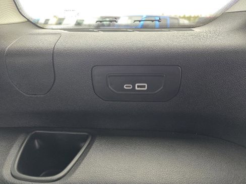 Used 2023 Jeep Grand Cherokee L Limited w/ Luxury Tech Group II image 33