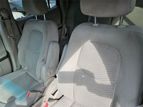 Used 2008 Chevrolet HHR LS image 12
